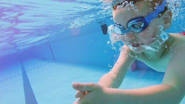 10-reasons-to-get-your-children-swimming