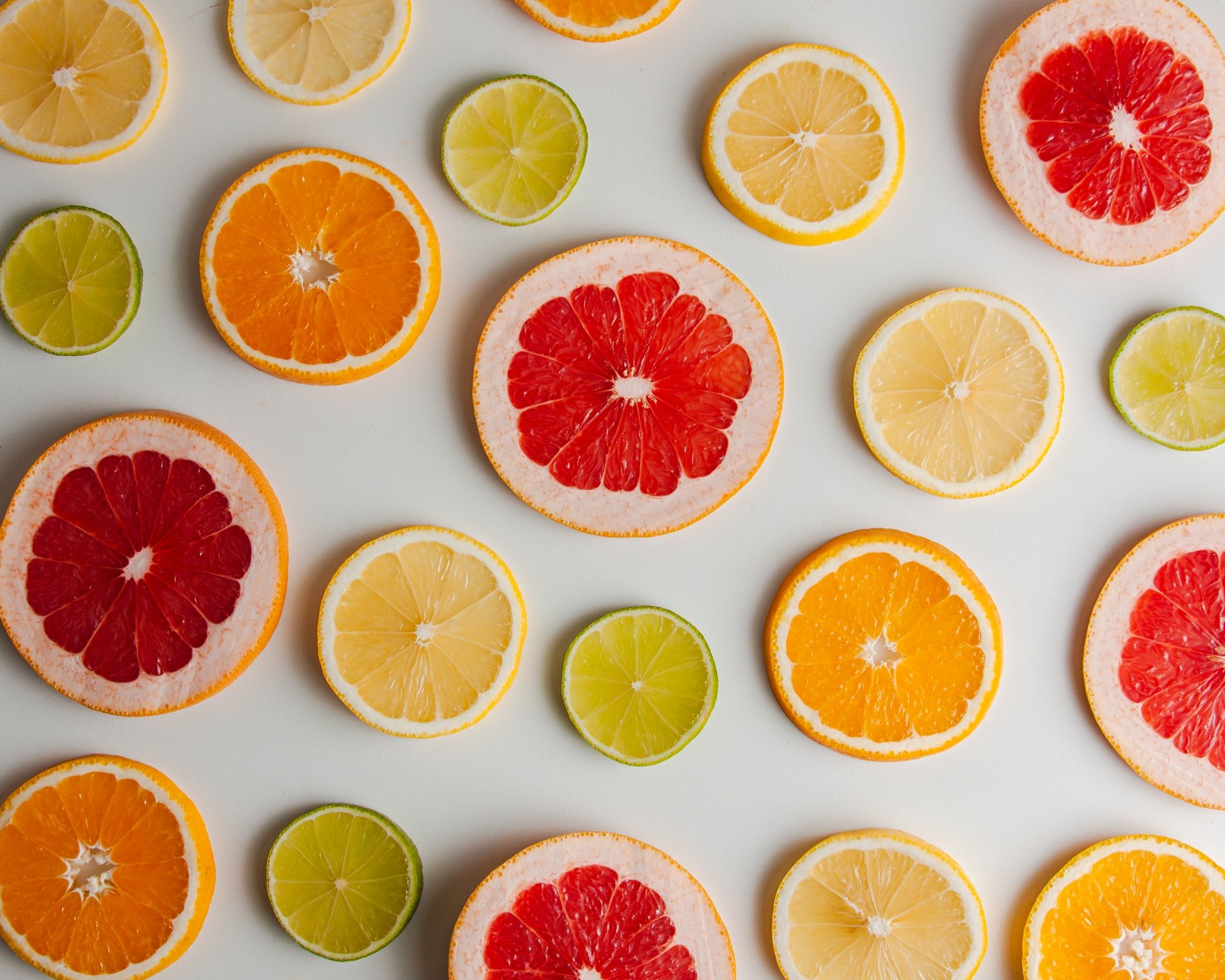 Slices of citrus fruit flatlay