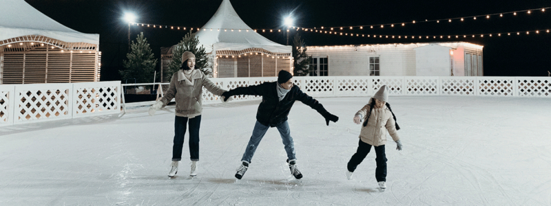 family-ice-skating