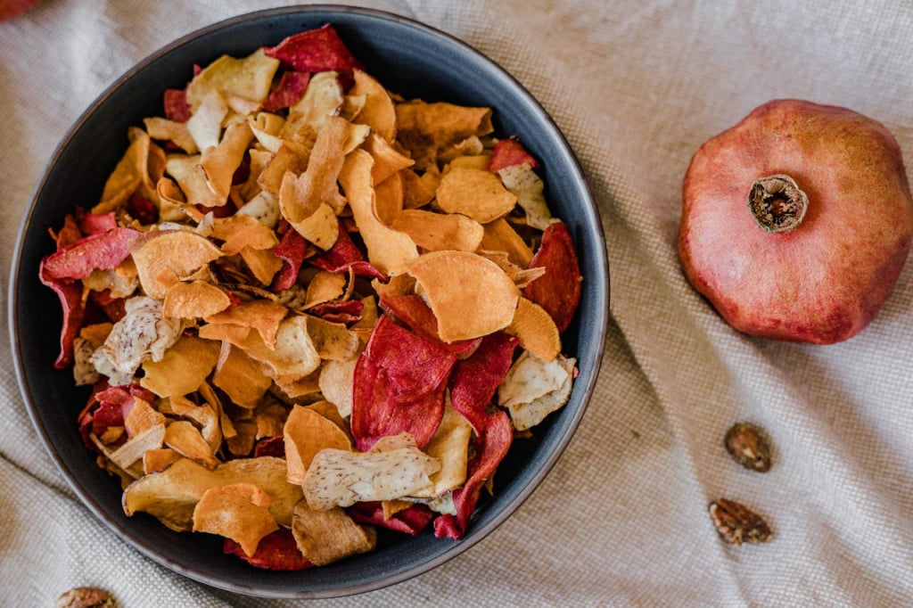 Vegetable crisps in a bowl.