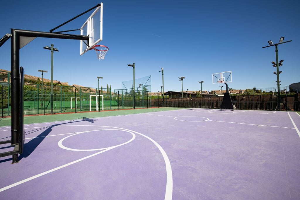 Area exterior de baloncesto